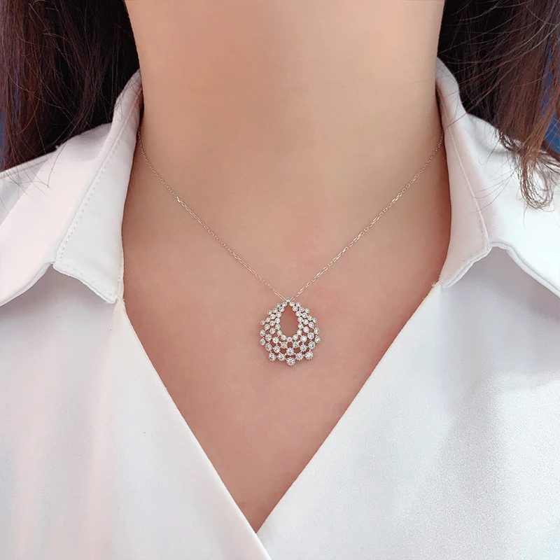 Aazuo Luxurydesign 18Kwhtiegold Real Diamond 0.80ct Big Waterdrop Pendent With Chain Gifted For Women Luxury Party 18 Inch Au750