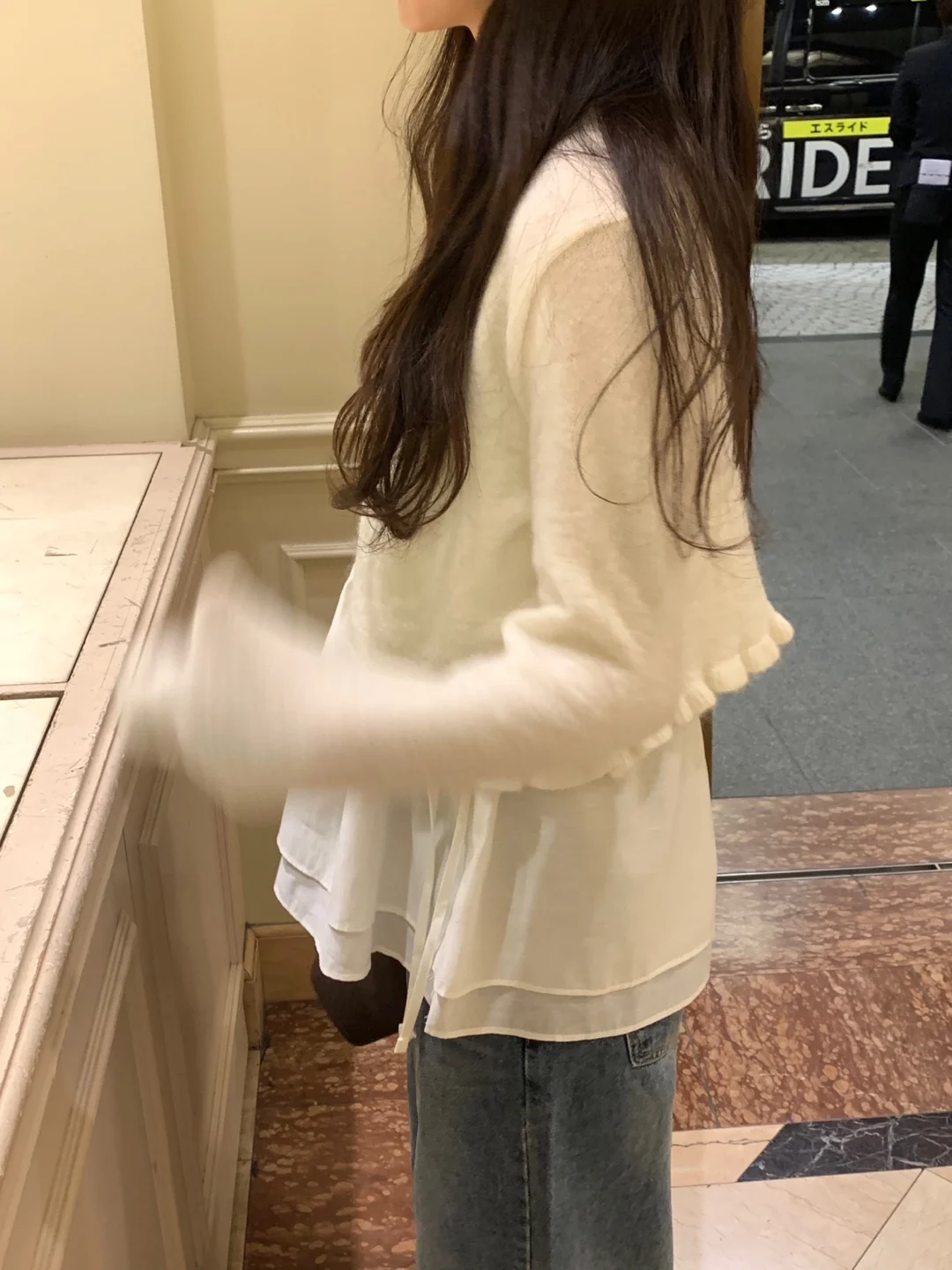 한국식 스윗 웨이스트 시닝 스트랩 베스트 여성 이너웨어 탱크탑 2025년 봄 V넥 이중 레이어 밑단 디자인 센스탑