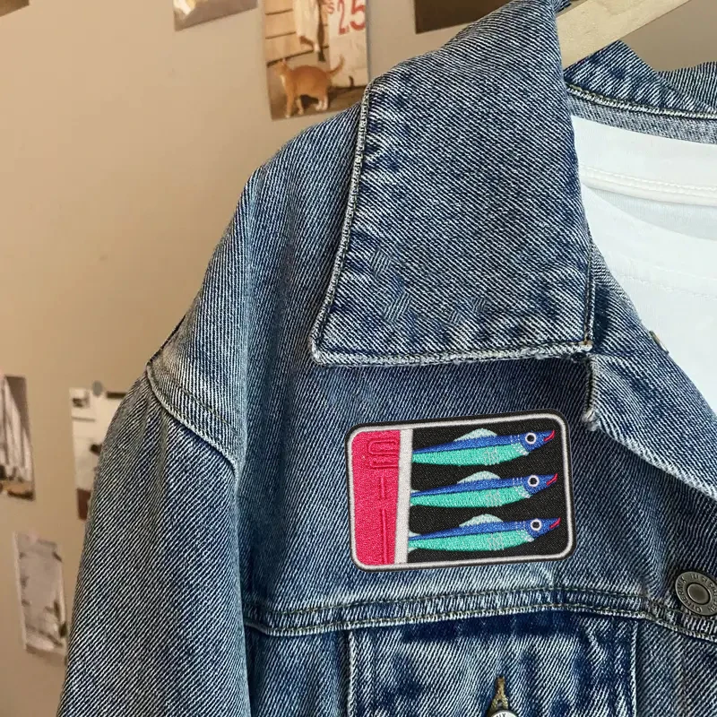 Parche bordado de estaño de sardinas, parches para coser para ropa, gorra, bolsa, chaqueta, regalo artesanal, insignia divertida con adhesivo