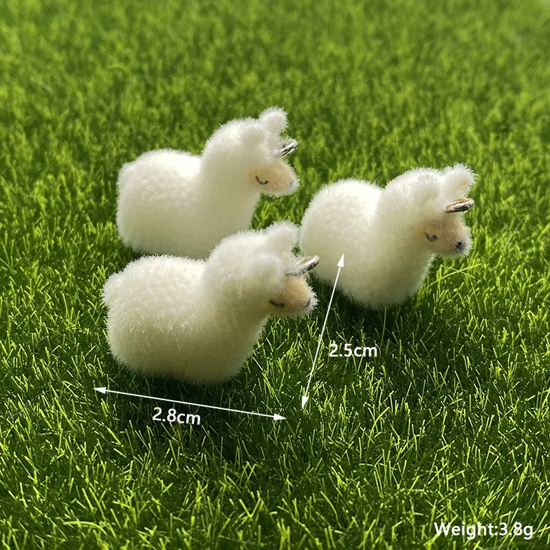 30Pcs 3D Kawaii Flocked White Alpaca Animal Resin Charms Cartoon Plush Pendant For Bag Keychain Earrings DIY Crafts Jewelry Make