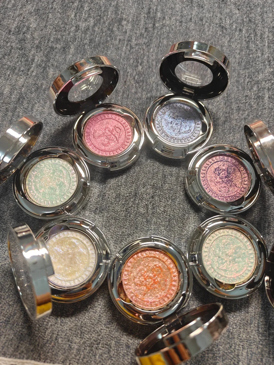 SheenEffect Chameleon Eyeshadow Highlighter Single Glitter Color Glitter Light Makeup Eyeshadow Pearl Color Palette