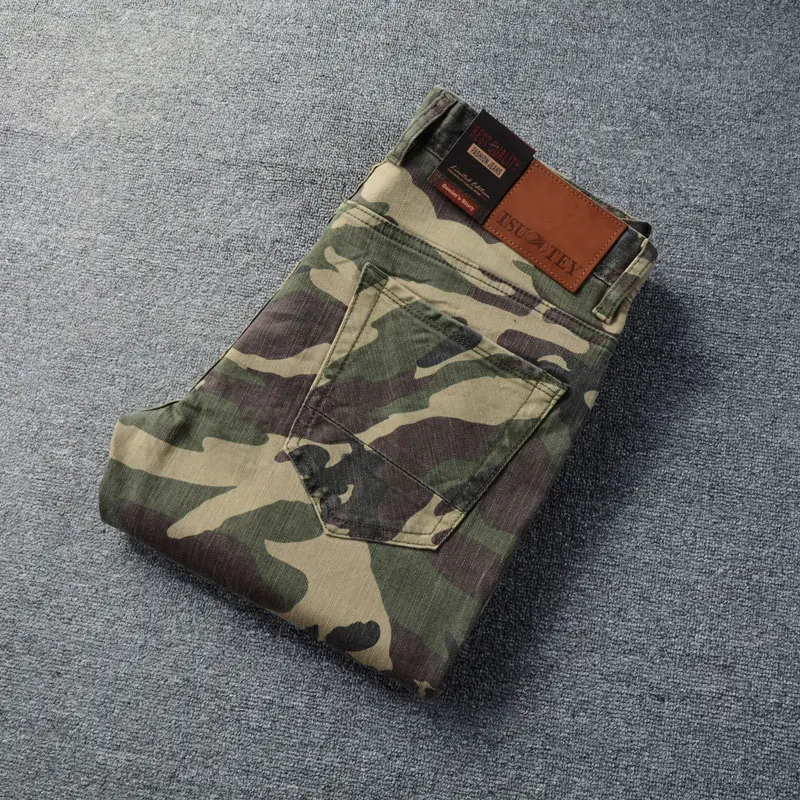 

Fashionable new grass green men's jeans washed with nostalgic elasticity, slim fit printed jeans designer retro pants hombre