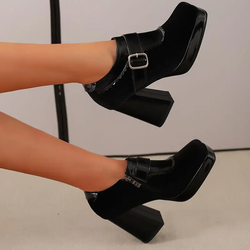 

Girseaby Замшевые женские туфли-лодочки из флока с квадратным носком на массивном каблуке 9,5 см, платформа 2 см, застежка-молния, пряжка ремня, разноцветные, большой размер 46 47 48