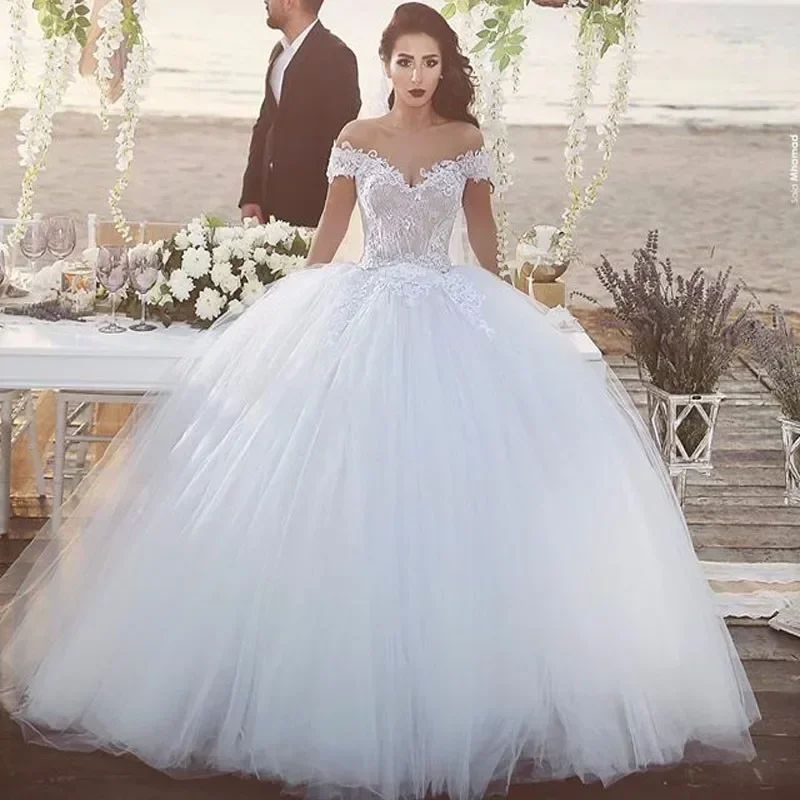 Customized Luxury Off Shoulder Sweetehart Ball Lace Tulle White Bridal Gowns Custom Made Wedding Dresses