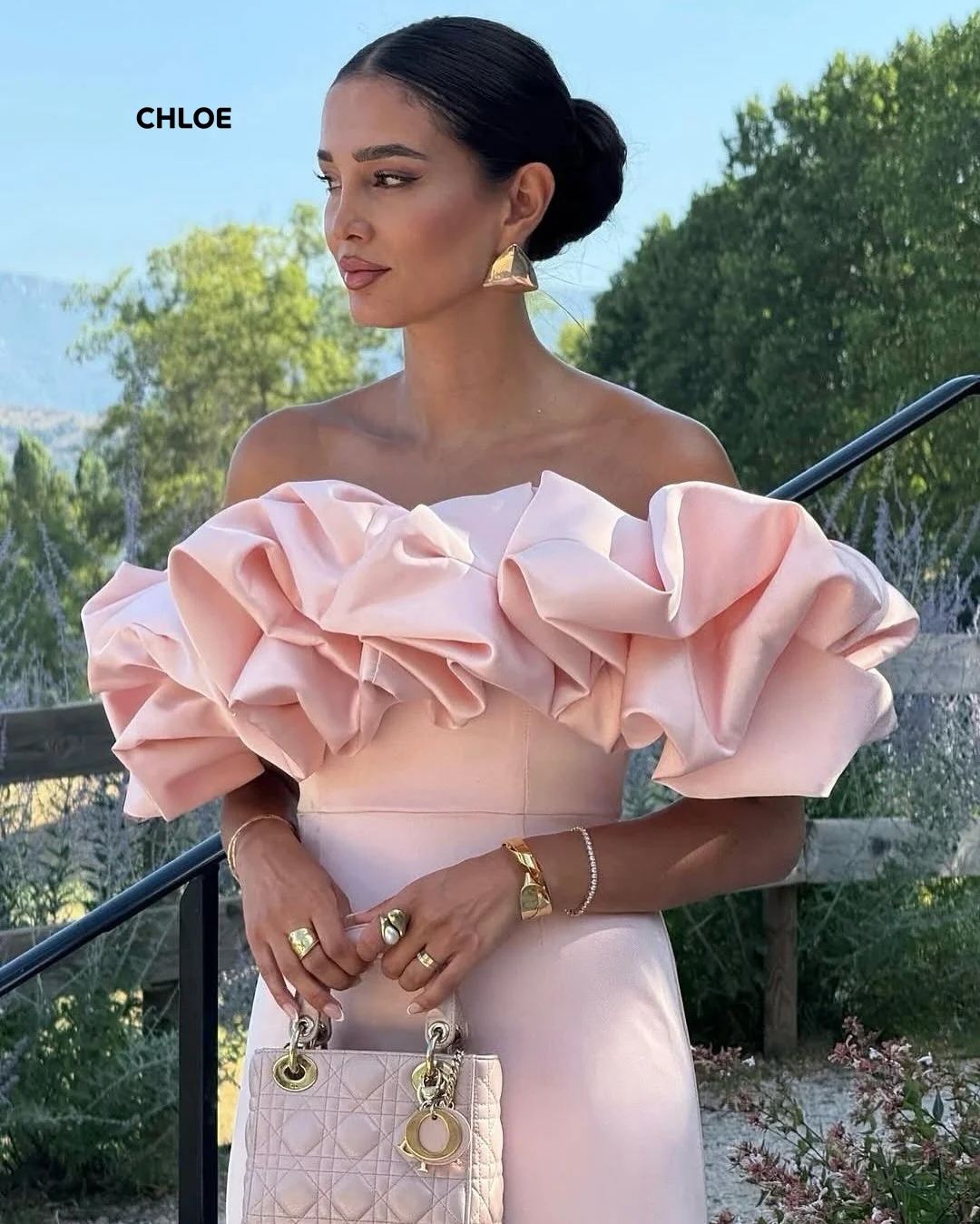 Gaun Pesta Buatan Khusus Gaun Malam Wanita Gaun Elegan untuk Acara Khusus Jubah Lengan Pendek Bahu Terbuka Soiree