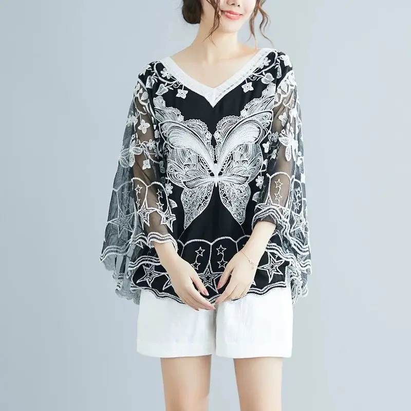 Fashion V-Neck Lace Embroidery Batwing Sleeve Blouses Women\'s Clothing 2024 Summer New Loose All-match Tops Office Lady Shirts