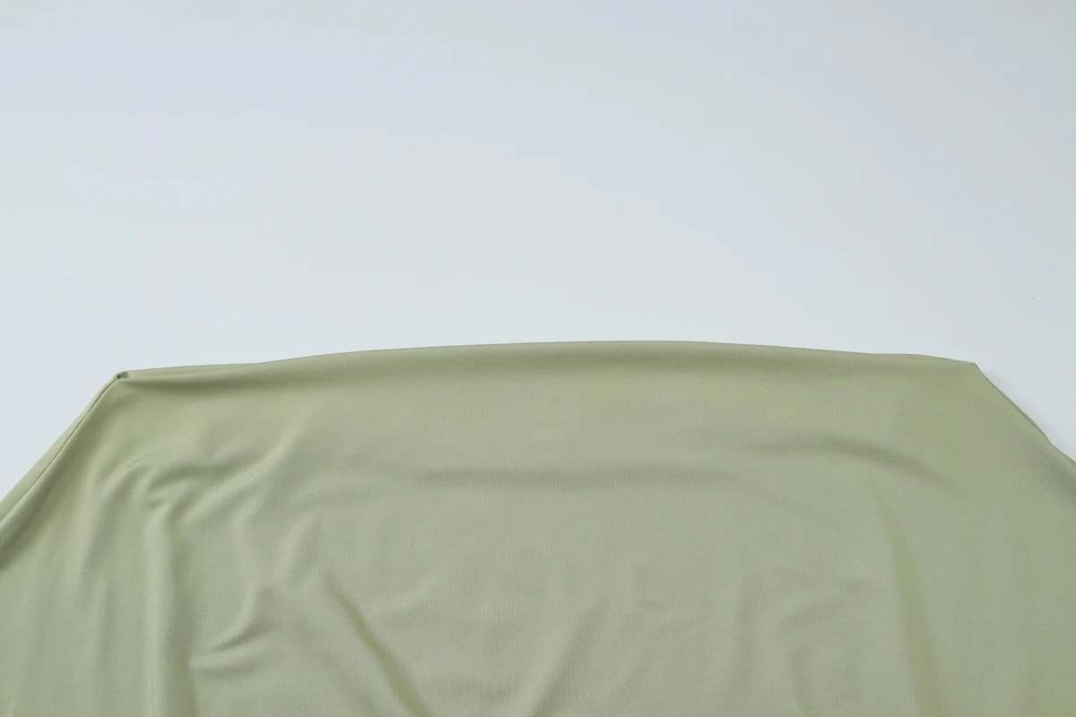 Hugcitar Modisches T-Shirt mit schrägem Kragen, kurzen Ärmeln, einfarbig, sexy, eng anliegend, kurz geschnitten, Damenkleidung, Streetwear, Party, Festival, T-Shirts – Detail 6