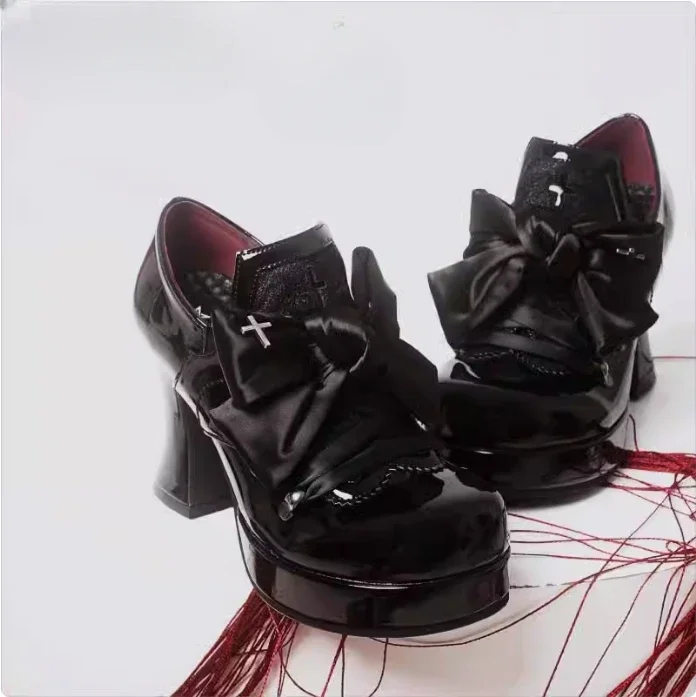 日本オリジナル ゴシック ダーク レース リボン ロリータ サブカルチャー ハイヒール レトロ ブラック ベルベット ワイン グラスとプラットフォーム レディース シューズ