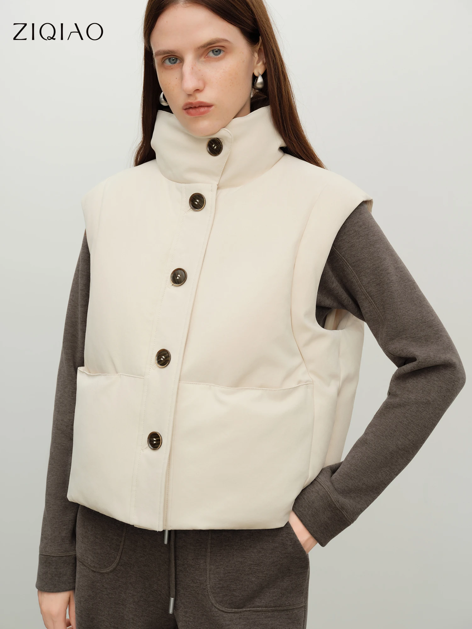 ZIQIAO Stand Collar Beige Sleeveless Down Vest Women 2025 New Down Jacket Light and Warm Simple Loose Commuting