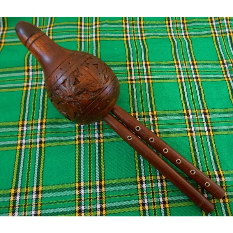 

Snake flute, snake flute, charmer quaint, elegant