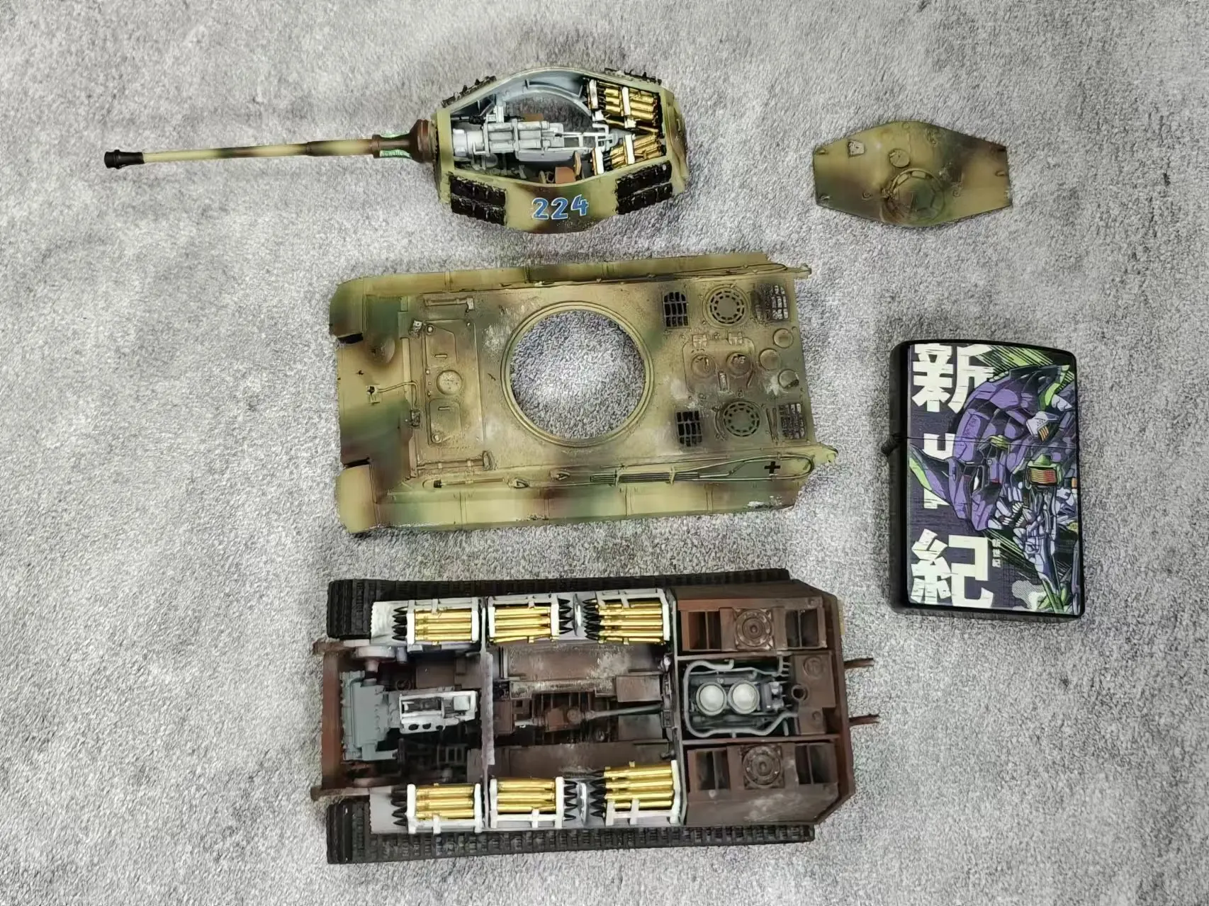 char-lourd-72-sc-«tiger-king»-structure-interieure-complete-modele-imprime-en-3d-kit-d'assemblage-en-plastique-modele-de-vehicule-militaire