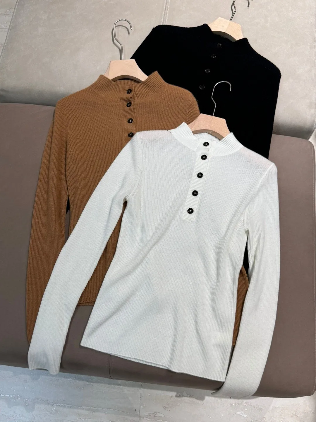 

Anti-static cashmere thin soft comfortable base sweater