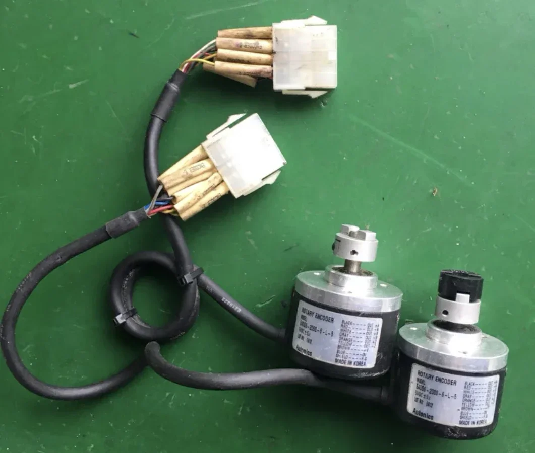Used E40S6-2000-6-L-5 encoder