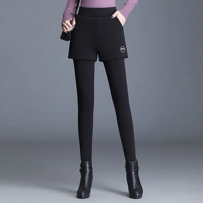 plus Size Women's Fleece Lined Thickened Integrated Base Layer Pants High Waist Long Trousers Autumn Winter Warmth Protection