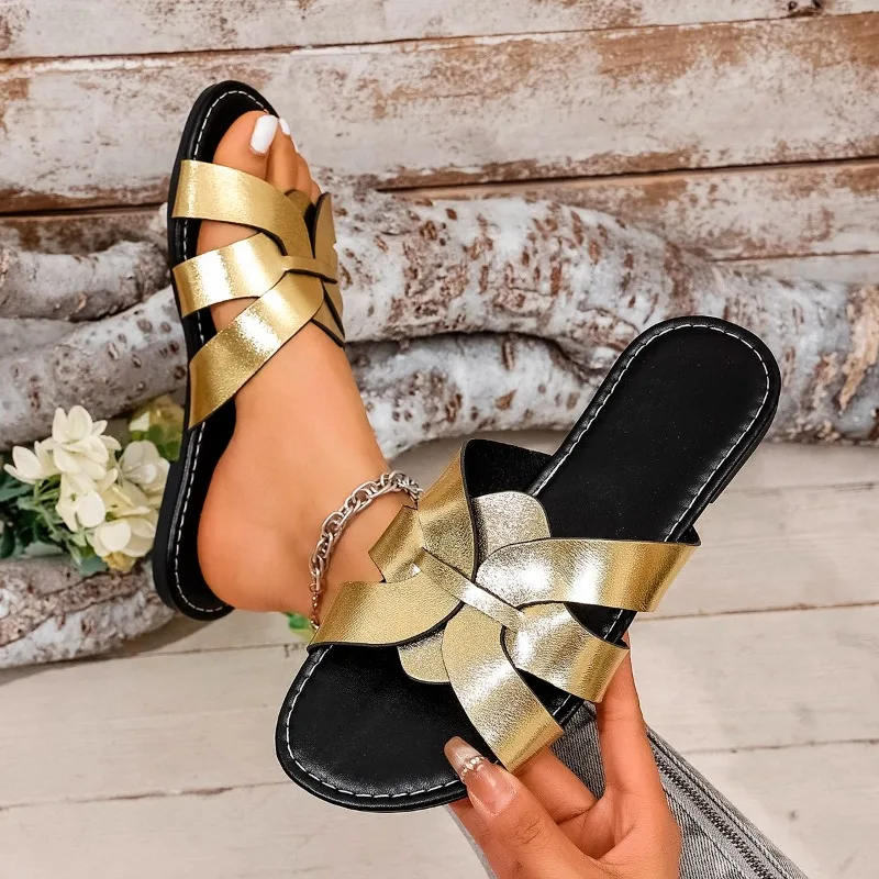 

Summer New Flat Sandals for Women Fashion Round Head Cross with Soft Sole Anti-slip Wear-resistant Beach Slippers