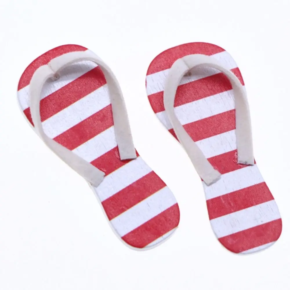 1 Pair 1:12 Dollhouse Dollhouse Flip Flops Mini Simulated Miniature Flip-flops Wood Retro Mini Casual Slippers Home Decoration