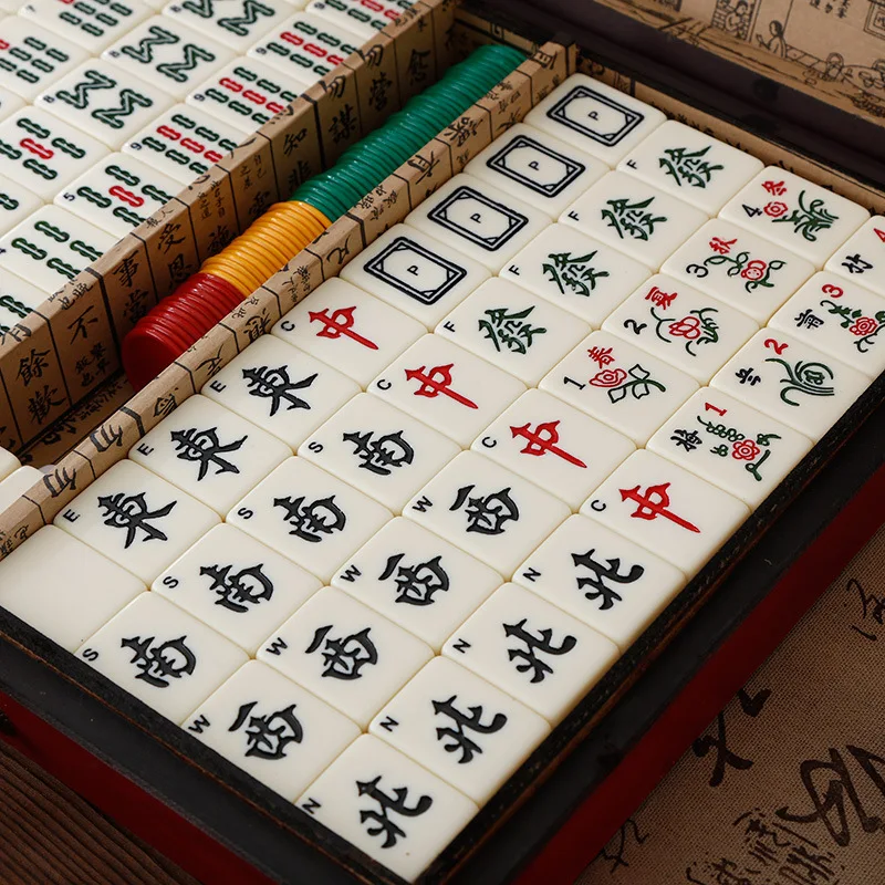 Retro style antique mahjong box English overseas mahjong travel souvenirs foreign affairs Chinese characteristics small gifts