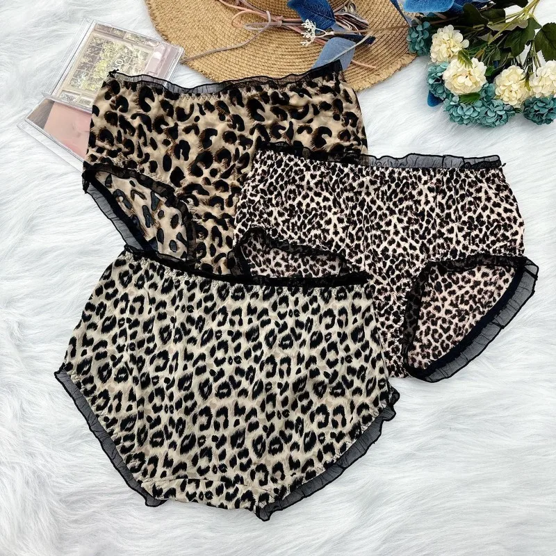 

Women's Medium Waist Ice Silk Leopard Print Bud Underwear Large Size Seamless Sexy Personality Fashionable Comfortable Panties