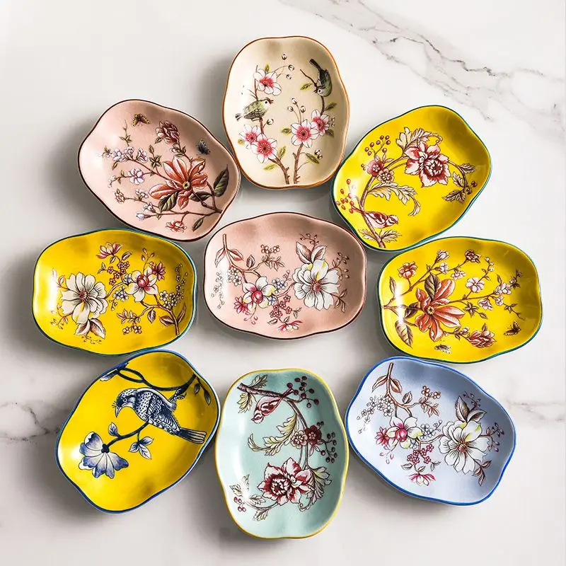 Creative Painted Flowers Ceramic Soap Dish Toilet Hand Wash Soap Dish Bathroom Accessories Hotel Bathroom Soap Dish Storage Tray