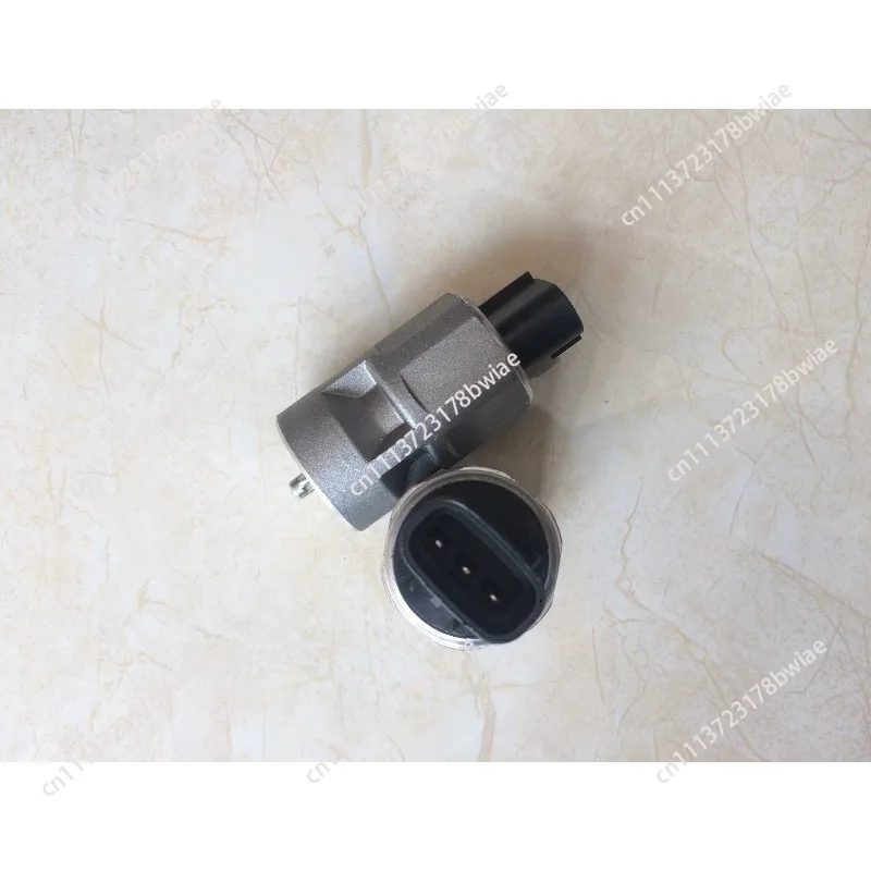 Suitable for Sany pump truck Isuzu odometer sensor Concrete pump truck accessories Speed sensor accessories