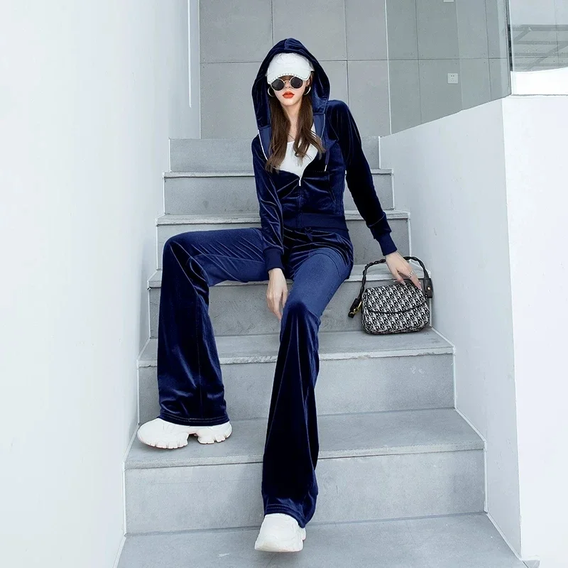 

Women's Loose Velvet Two-Piece Sportswear Suit Casual Hoodie Leg Pants Tracksuit Set Streetwear Sweatshirt Pants Autumn 2026