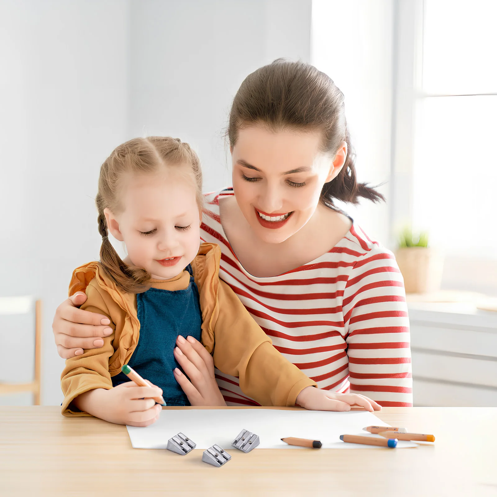 16pcs อลูมิเนียม Sharpeners Crayon Sharpener หลุมแบบพกพา 25x23x12 มม.นักเรียนอุปกรณ์สํานักงานของขวัญ