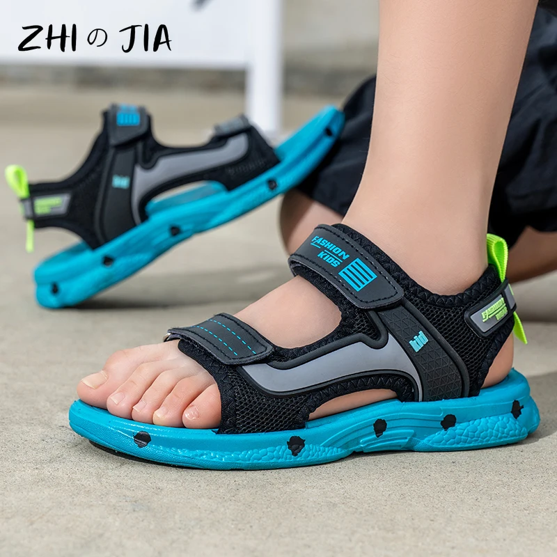 Summer New Boys Sandals Water Beach Shoes Fashionable and Lightweight Soft Sole Shoes Children Youth Cartoon Leather Slippers