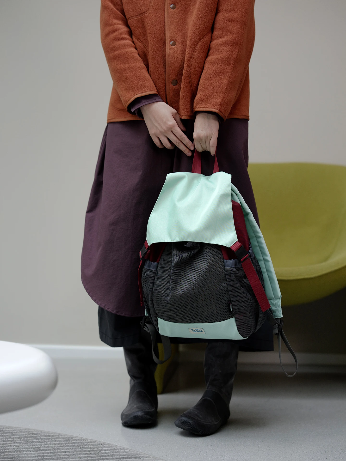 

Original Large Capacity Commuter Backpack Lightweight Color Block Design Casual Style Double Shoulder Bag for Youth Traveling