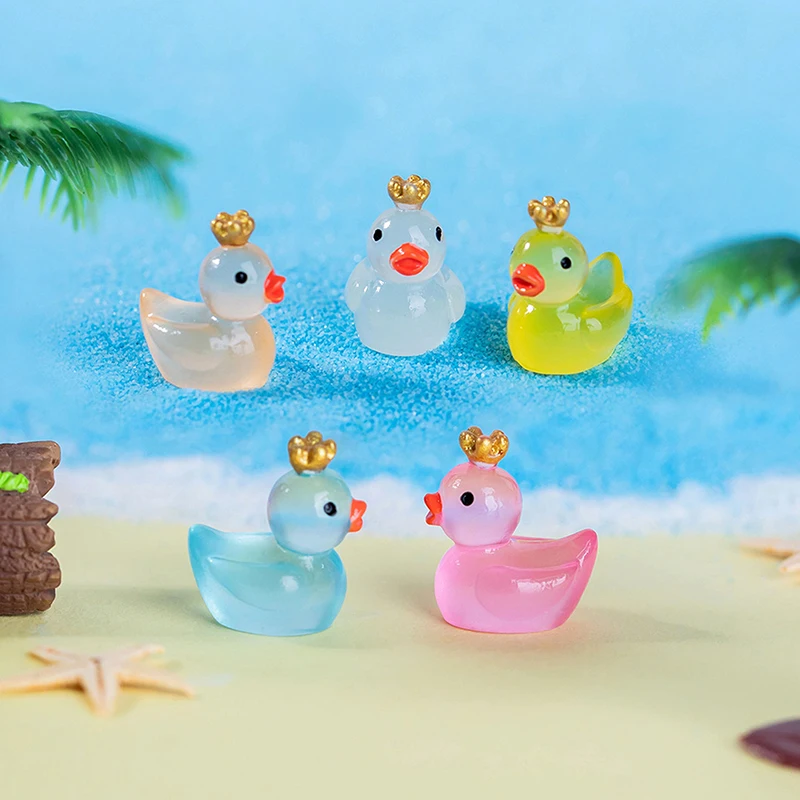 1PC Micro Landscape Dollhouse Decoration Mini Fluorescent Crown Duck Ornament Miniature Figures Tiny Duck Resin Handicraft