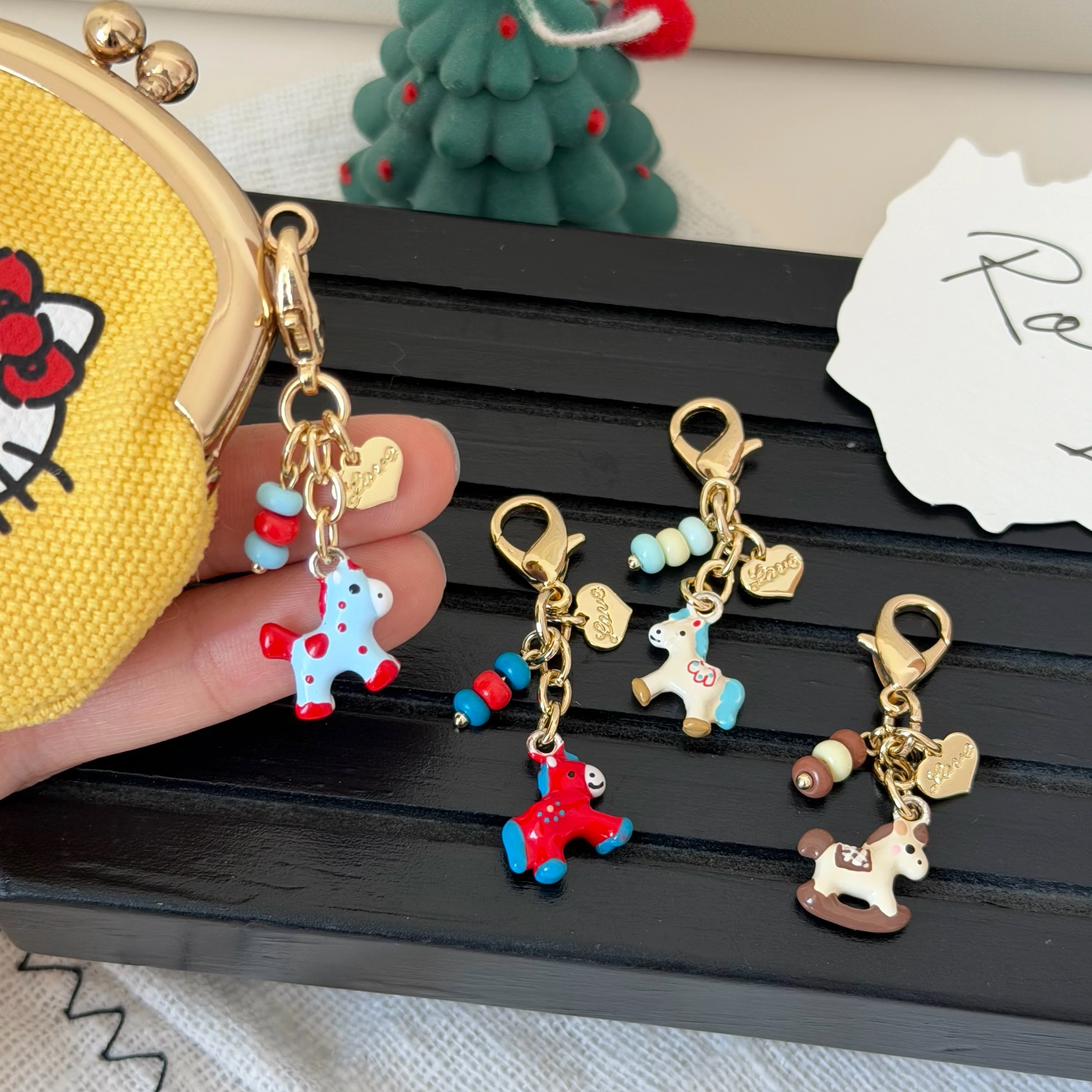 bolsa-de-moedas-artesanal-original-em-formato-de-carrossel-de-parque-de-diversoes-com-cordao-e-ziper-acessorio-decorativo-fe