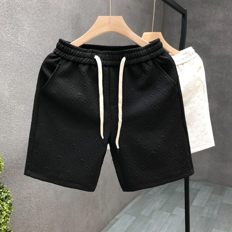 Light Luxury Big Brand Style White Jacquard Shorts for Men Summer Fashion Brand Fifth Pants New Men's Half-Piece Pants