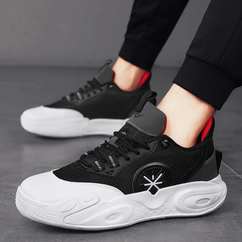 

Non-slip and shock-absorbing basketball shoes Men's concrete floor breathable mat student actual combat sports shoes