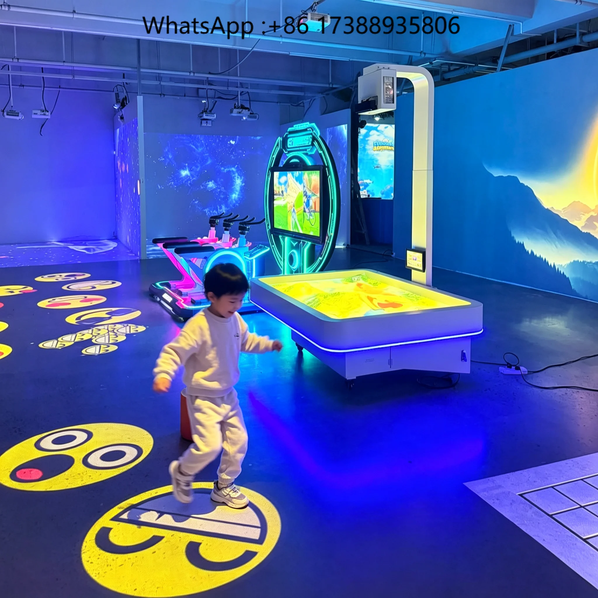 Interactive Floor Projection System 3D Hologram IR All-in-one Floor Projector Game for Kids Play Holographic Advertising Stand