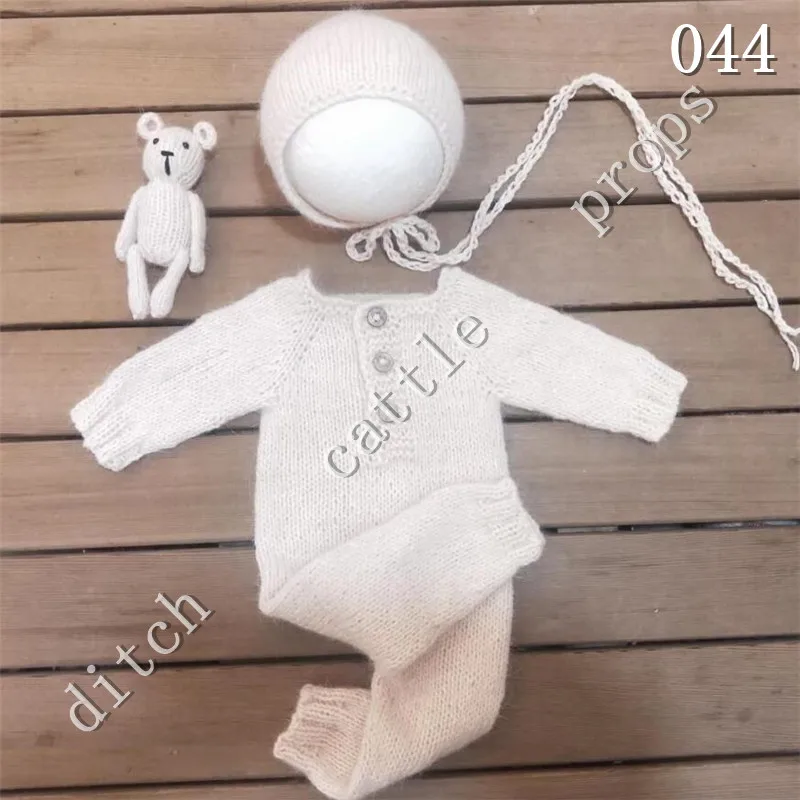 Newborn Photography Props Pants Climbing Clothes Bear Total of Three Sets Handmade Knitted Mink