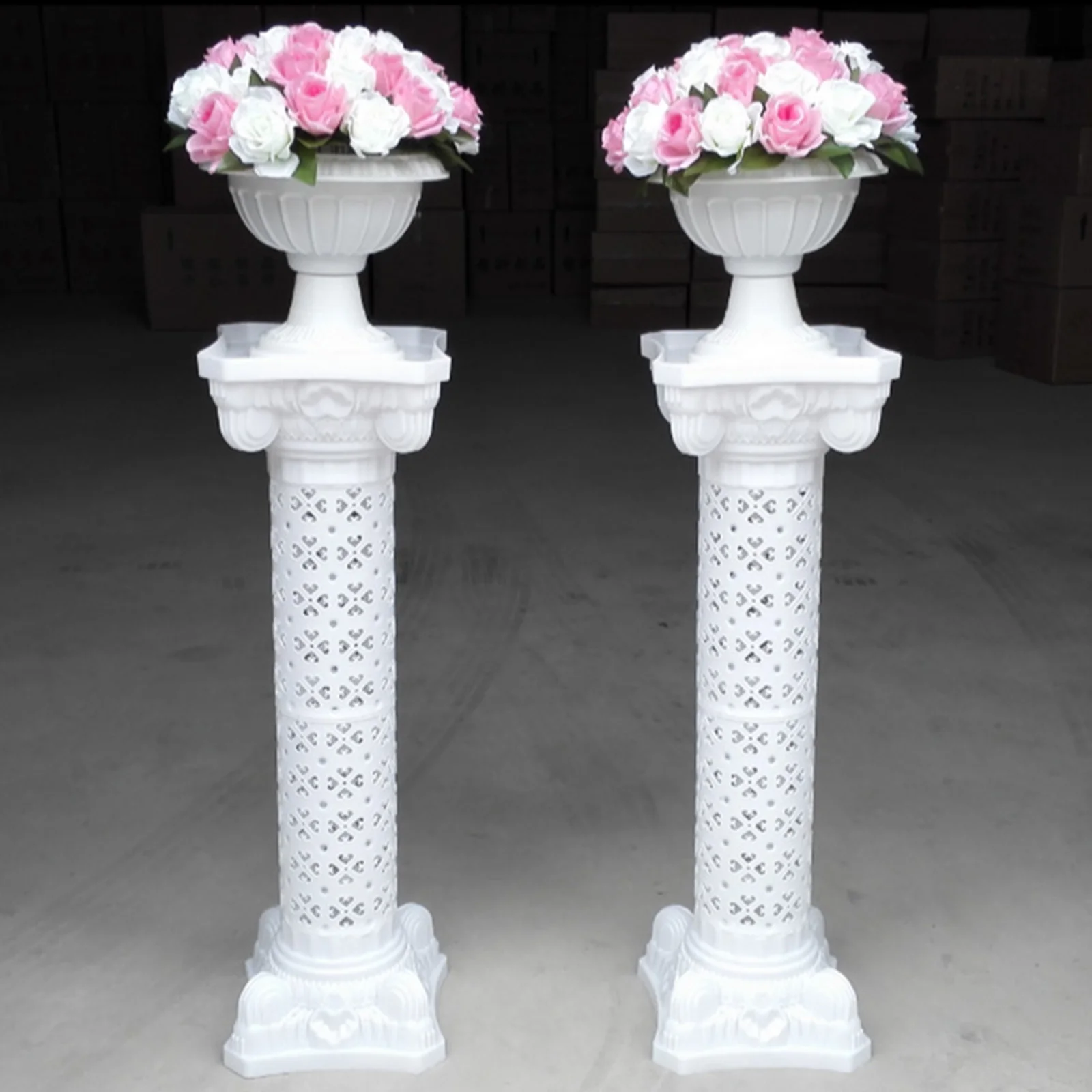 

Roman Column Vases Plastic Hollow Retro Elegant Tall White Wedding Pillar Decorations Balcony Flower Display Stable Placement