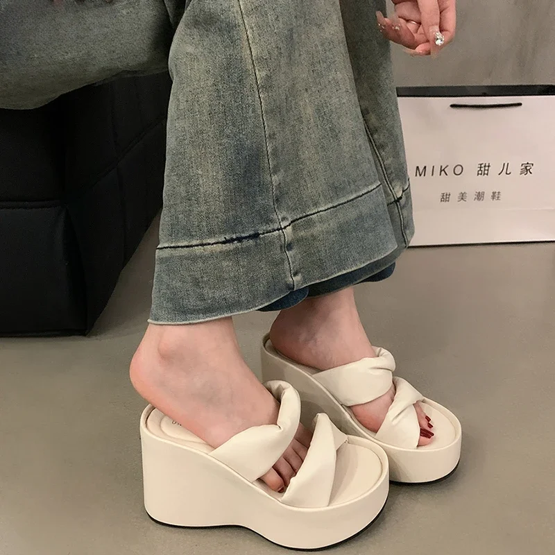 2024 Summer Women Slippers Fashion Peep Toe Wedges Shoes for Women Casual Thick Bottom Beach Sandals Slippers Female New Zapatos