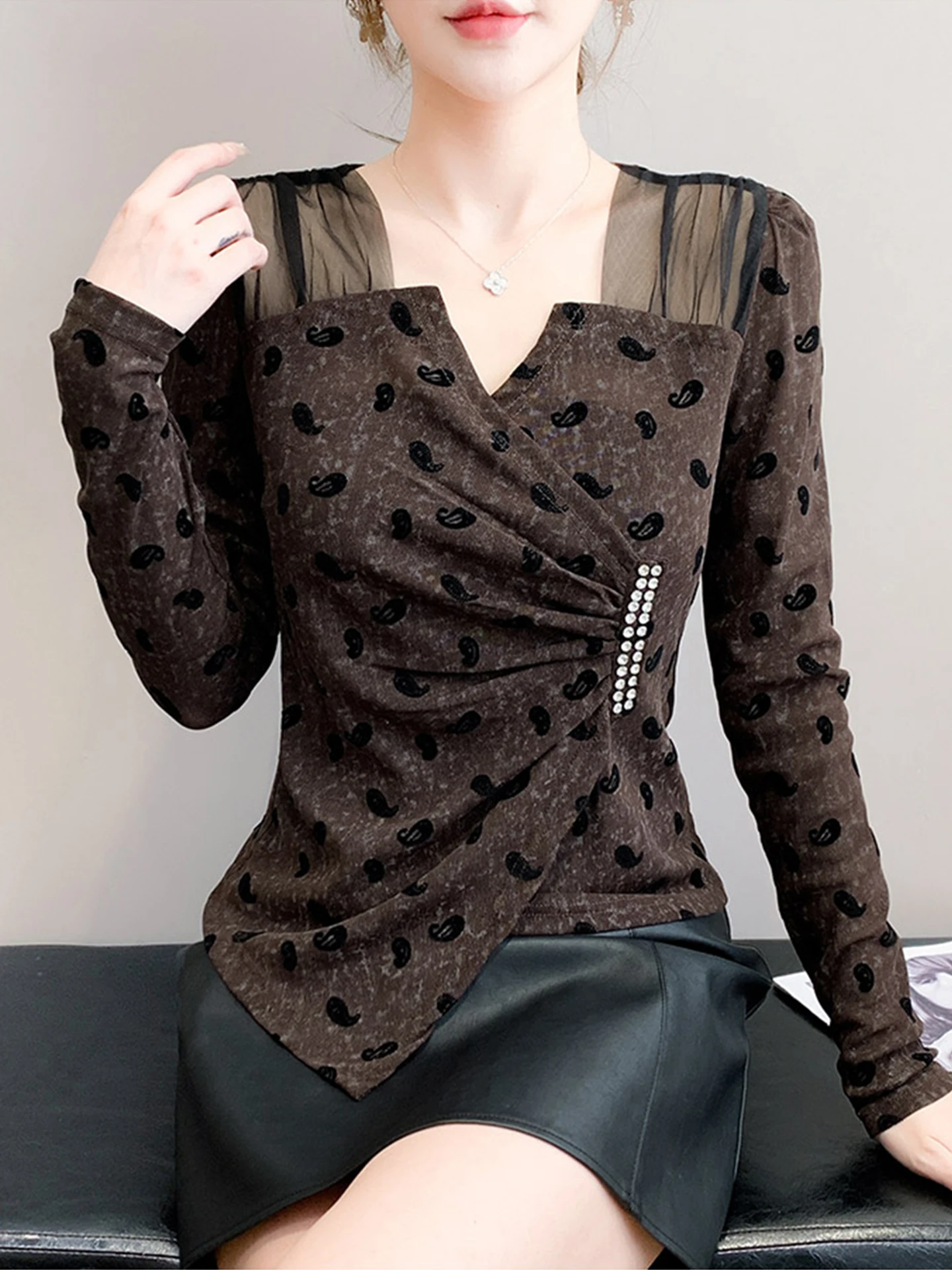 

Asymmetric Hem Long Sleeve V-Neck T-Shirt Women's Sexy Flocking Print Mesh Base Shirt Regular Fit Floral Pattern Nylon Fiber