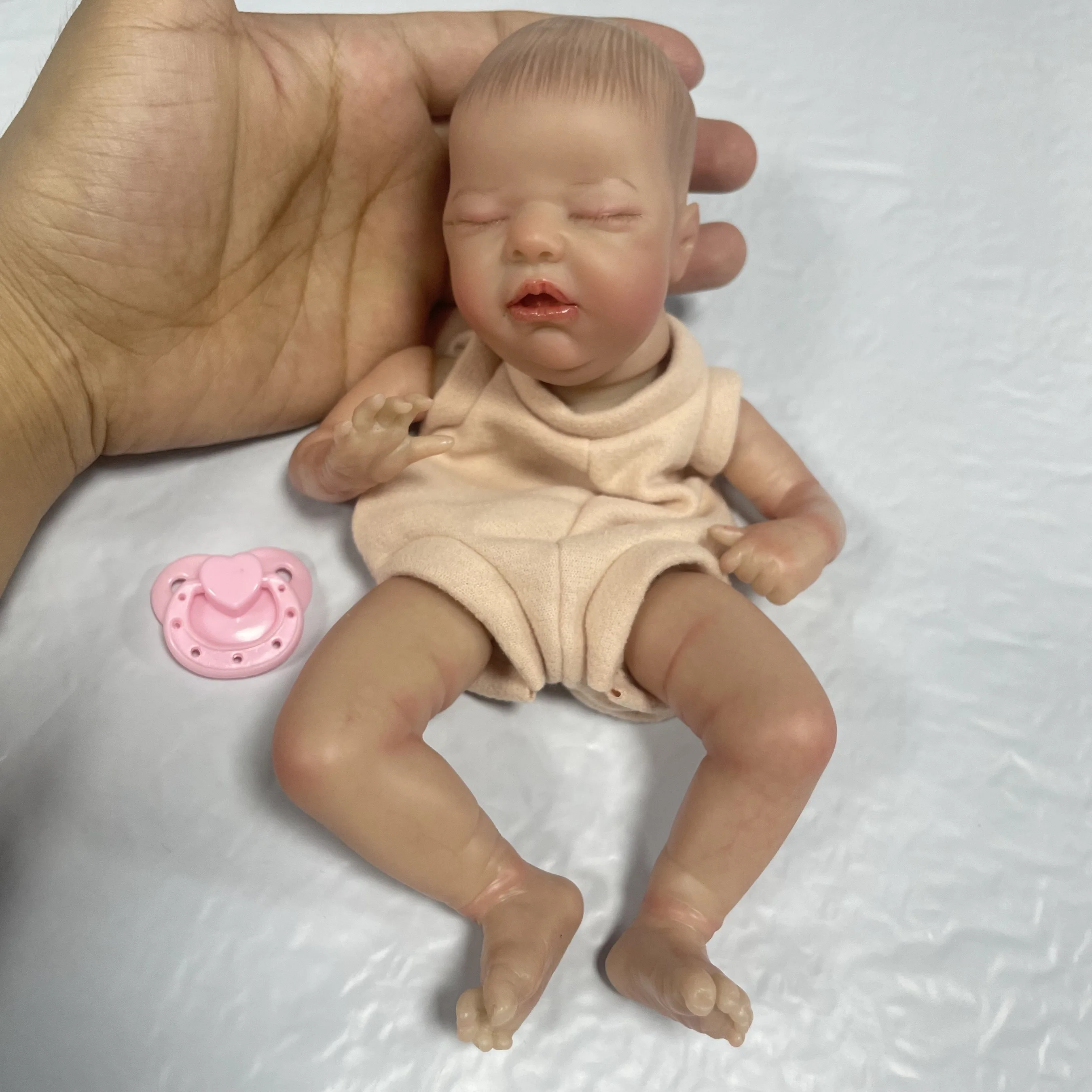 9-Zoll-Mini-Bemalte Reborn-Puppenbausatz Wee Patience Unvollendete Puppenteile DIY-Montage Lebensechte Neugeborene DIY Spielzeug Geschenk für Mädchen