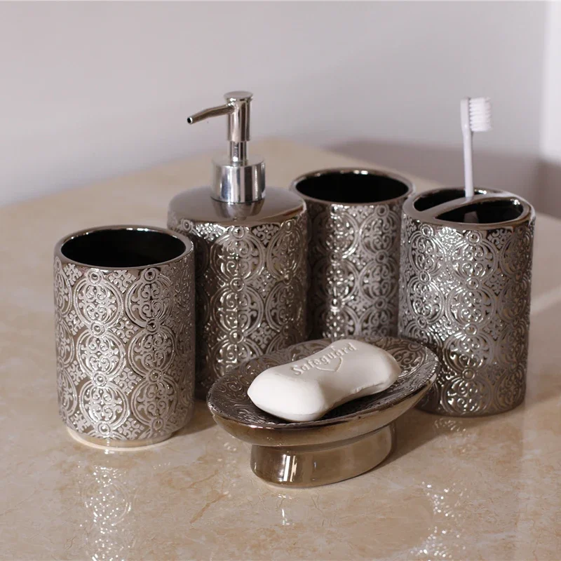 Retro Ceramic  Bathroom Supplies Five-piece Soap Dish Dispenser Pie Set Nordic Household Toiletry