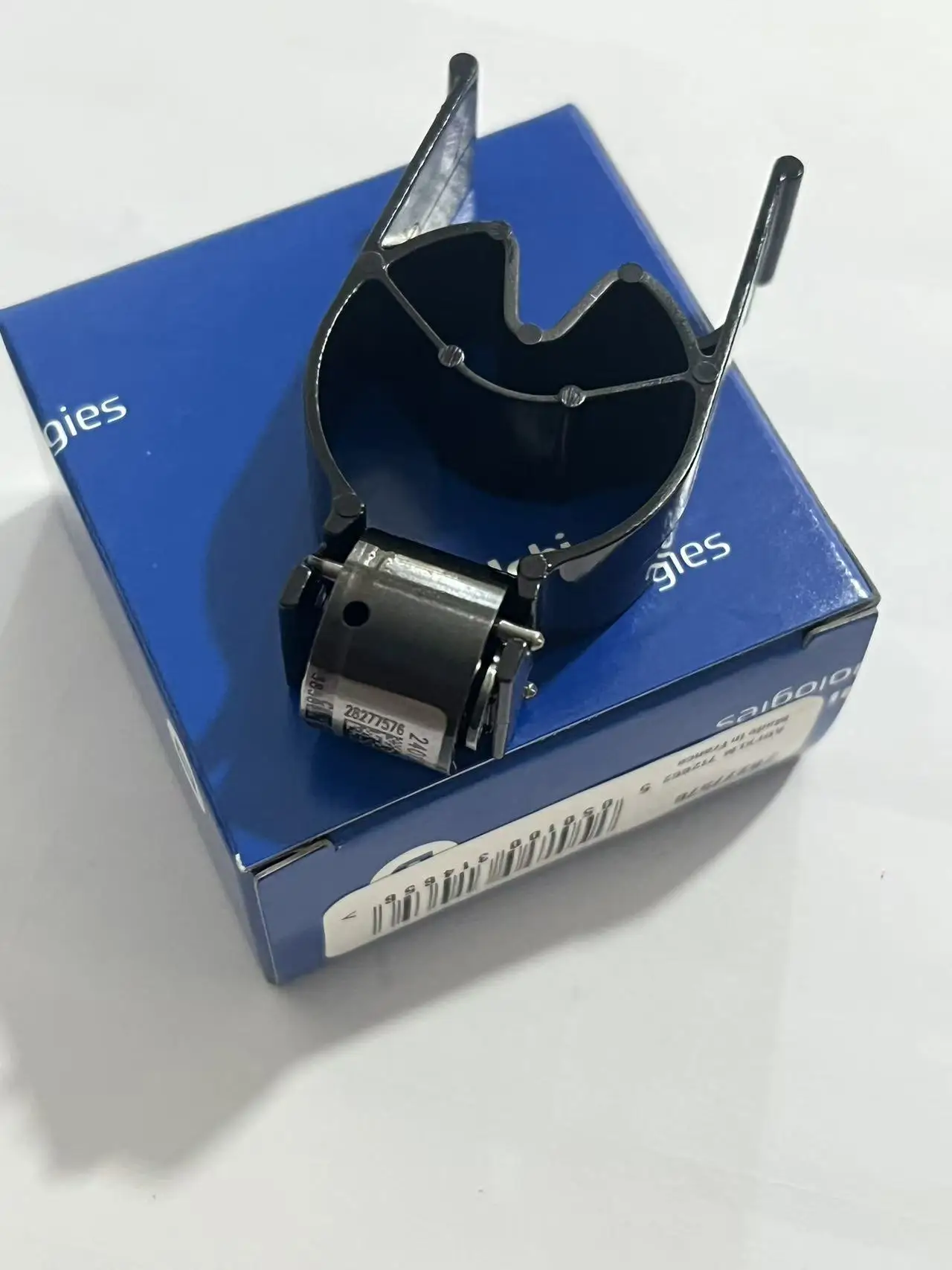 

New blue for Delp Diesel euro5 Common rail fuel injector nozzle control valve 28277576 9308z625c 28362727 28525582 28264952