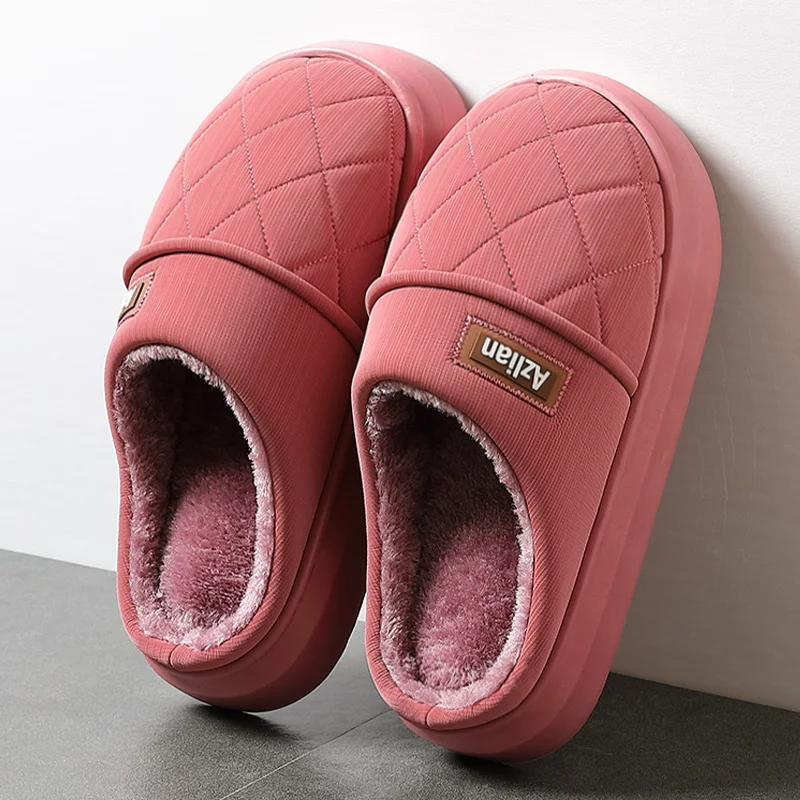 Winter-Wärme-Pantoffeln für Damen und Herren, gesteppte Diamant-Hausschuhe, dicke Plattform, mit Fleece gefütterte Mules, weiche Plüsch-Innenpantoffeln für das Schlafzimmer. – Detail 9