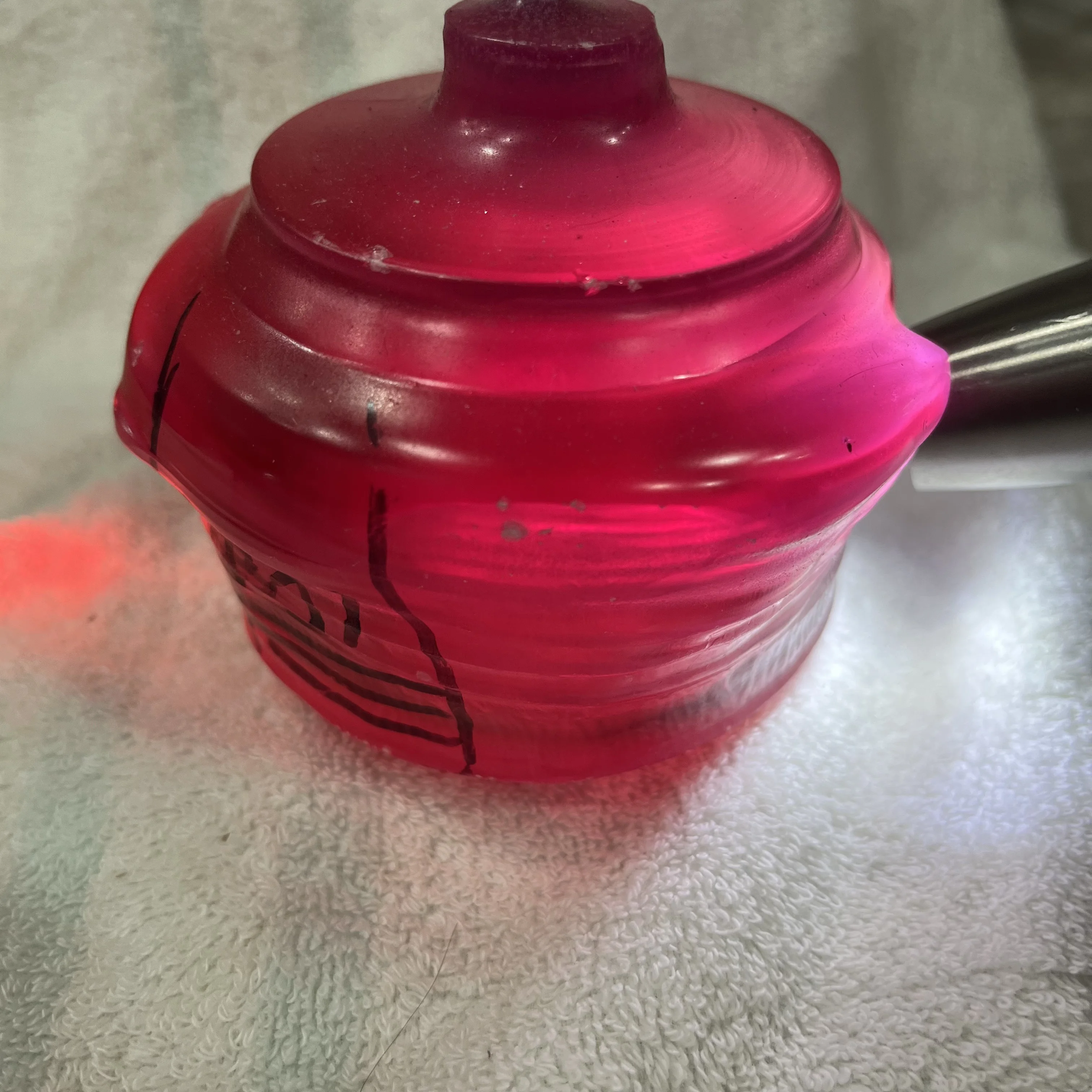 1.3-1.5kg/Bag Pulling Method Synthetic Corundum Suitable For Engraving Laboratory Specimens