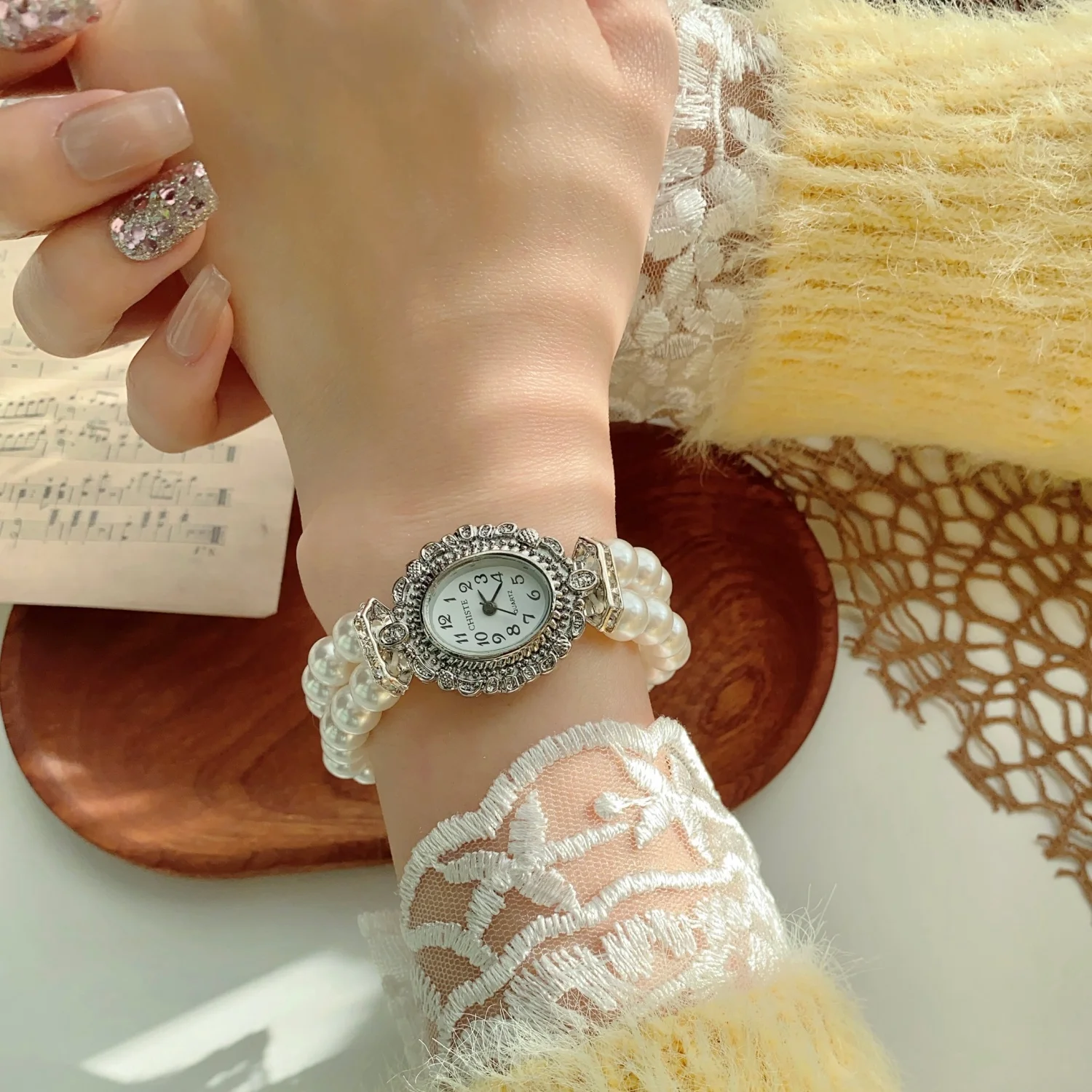 Damen-Doppelreihen-Perlen-Quarzuhren für Kinder, elastisches Armband, arabisches digitales Zifferblatt, einfache Uhr für Kinder, modische Studenten-Armbanduhr – Detail 5