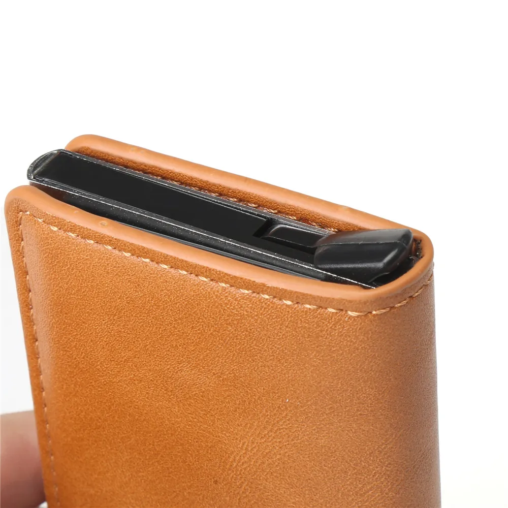 Diebstahlsicherer RFID-Kartenhalter – automatische Pop-Up-Geldbörse aus Kohlefaser für Herren, schlankes schwarzes Ausweis-/Kreditkartenetui mit sicherem Stauraum