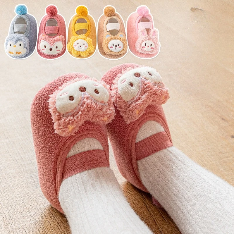 Zimowe ciepłe kapcie dla niemowląt, pluszowe skarpety-podkolanówki dla maluchów, miękkie antypoślizgowe buty do chodzenia dla chłopców i dziewcząt, domowe buty dla dzieci do użytku w pomieszczeniach.