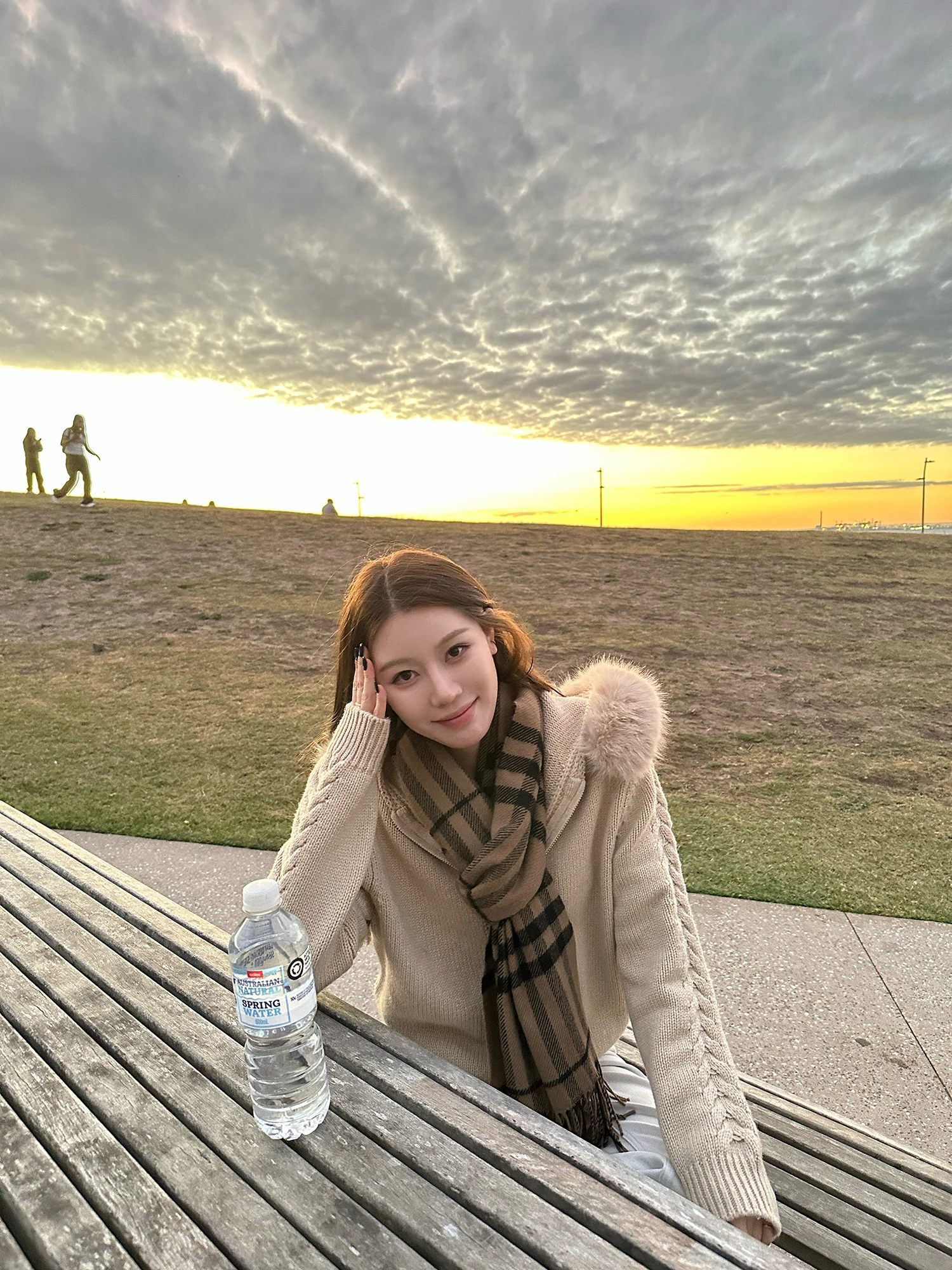 

Dabaoxi Women's Knitted Cardigan Sweater with Detachable Wool Collar Double Color Woolen Nylon Polyester Blend Autumn Winter