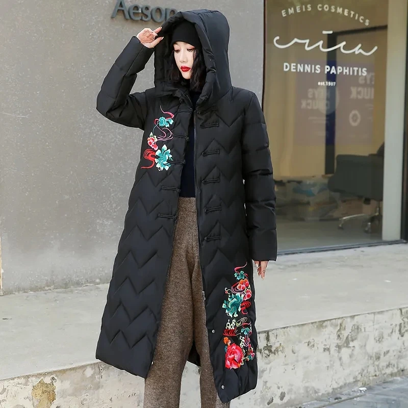 Nieuwe Mode Sneeuwkleding Kleding Borduren Winterjas Vrouwen Lange Parka Met Capuchon Moeder Dikker Warme Gewatteerde Overjas