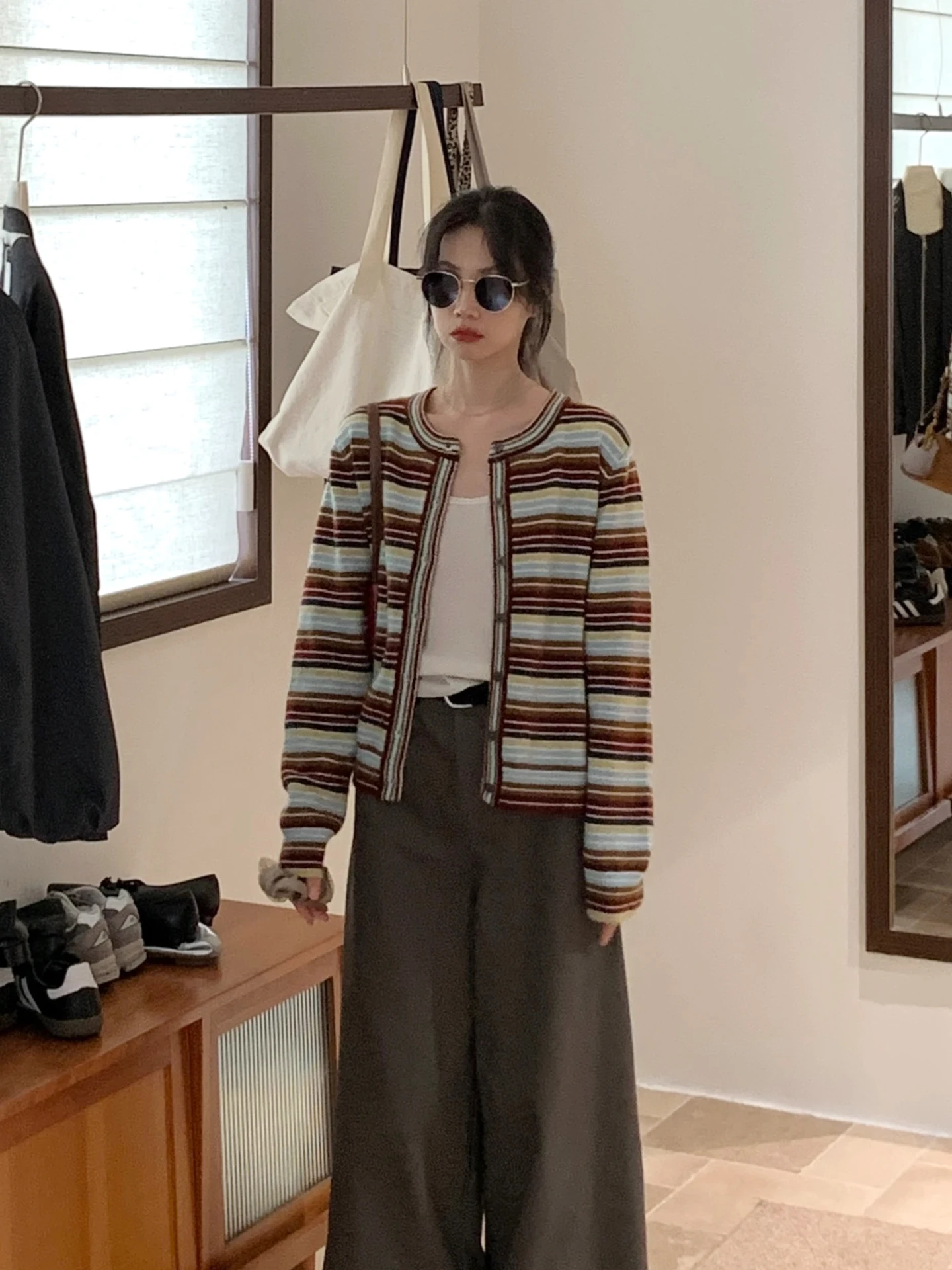 

BRIVIN Корейский вязаный кардиган в полоску с цветовыми блоками, круглым вырезом, женский повседневный приталенный топ с длинными рукавами для осени 2025 года