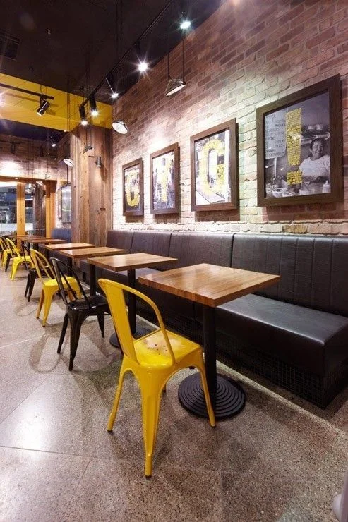 أثاث الشرفة سطح خشبي مع ساق معدنية مستطيلة لحمام السباحة فناء حديقة خشبية طاولة بار لتناول الطعام في الهواء الطلق #5