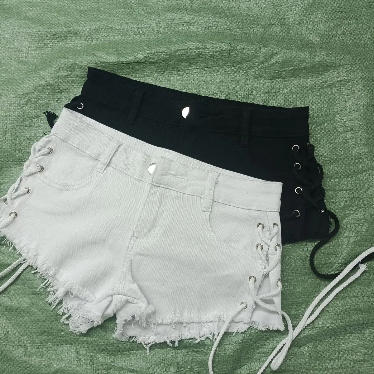 Strap-on Burrs Denim Shorts Hip-wrapped Spice Girls Low-rise Super Shorts Sexy Women's Hot Pants